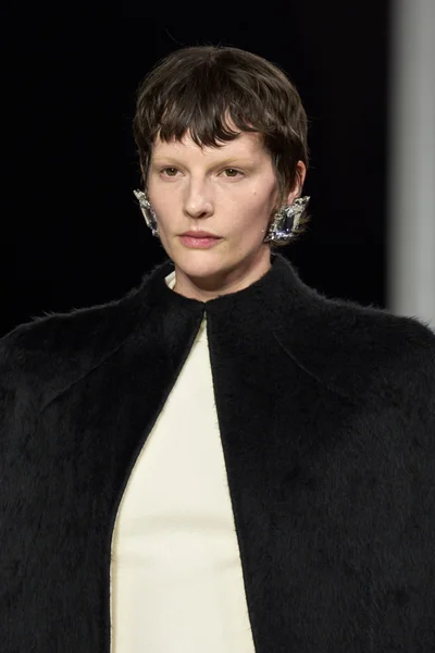 Look 6